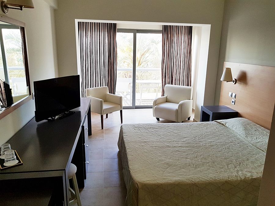 All Senses Ocean Blue Sea Side Resort (Adults Only) Petaloudes Eksteriør bilde